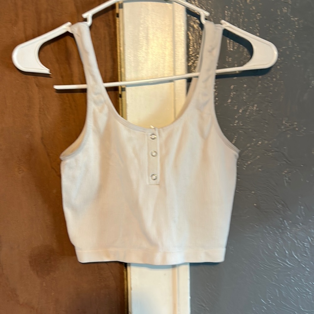 White button crop top